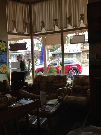 TaralgaGirl Cafe - Restaurant Gold Coast 0