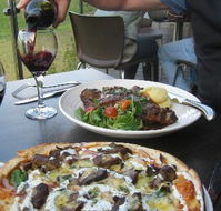 The Huskisson - Restaurant Gold Coast