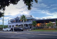 Redbank Takeaway and Redbank Restaurant Gold Coast Restaurant Gold Coast