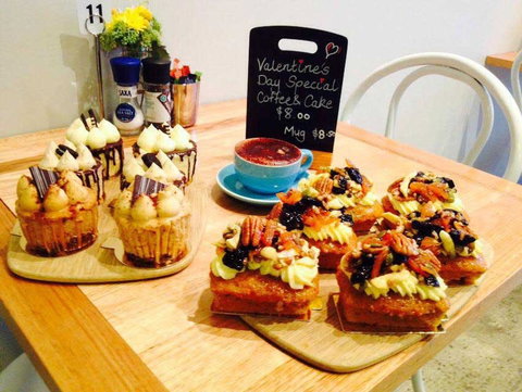 Newmarket Tavern International Sports Bar - Restaurant Gold Coast 0