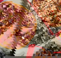 Pizza Hut - Tarneit - Restaurant Gold Coast