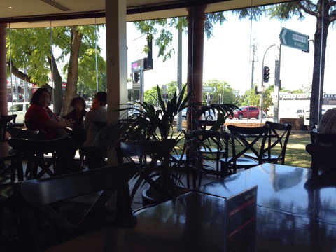 Bull & Bush Inn - Restaurant Gold Coast 0