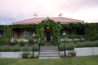 Maffra Takeaway and Maffra Restaurant Gold Coast Restaurant Gold Coast