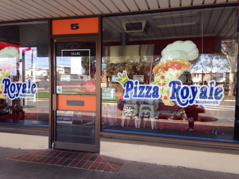 Pizza Royale - Restaurant Gold Coast 0