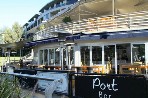 Port Bar & Restaurant - Restaurant Gold Coast 0