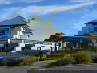 Deloraine Takeaway and Deloraine Restaurant Gold Coast Restaurant Gold Coast