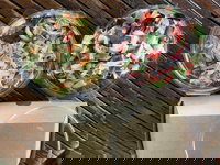 Get Tossed Salad Bar