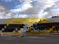 Innisfail Takeaway and Innisfail Restaurant Gold Coast Restaurant Gold Coast