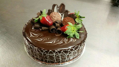 Ivanhoe Cakes - Restaurant Gold Coast 0
