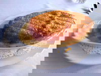 Barnacle Bills Seafood Inn