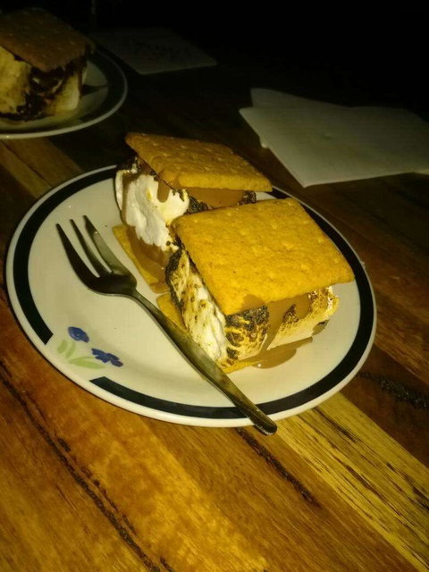Holy Smokes - Restaurant Gold Coast 0