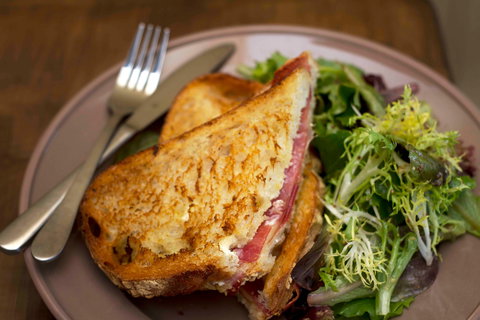 Le Peche Gourmand - Restaurant Gold Coast 2