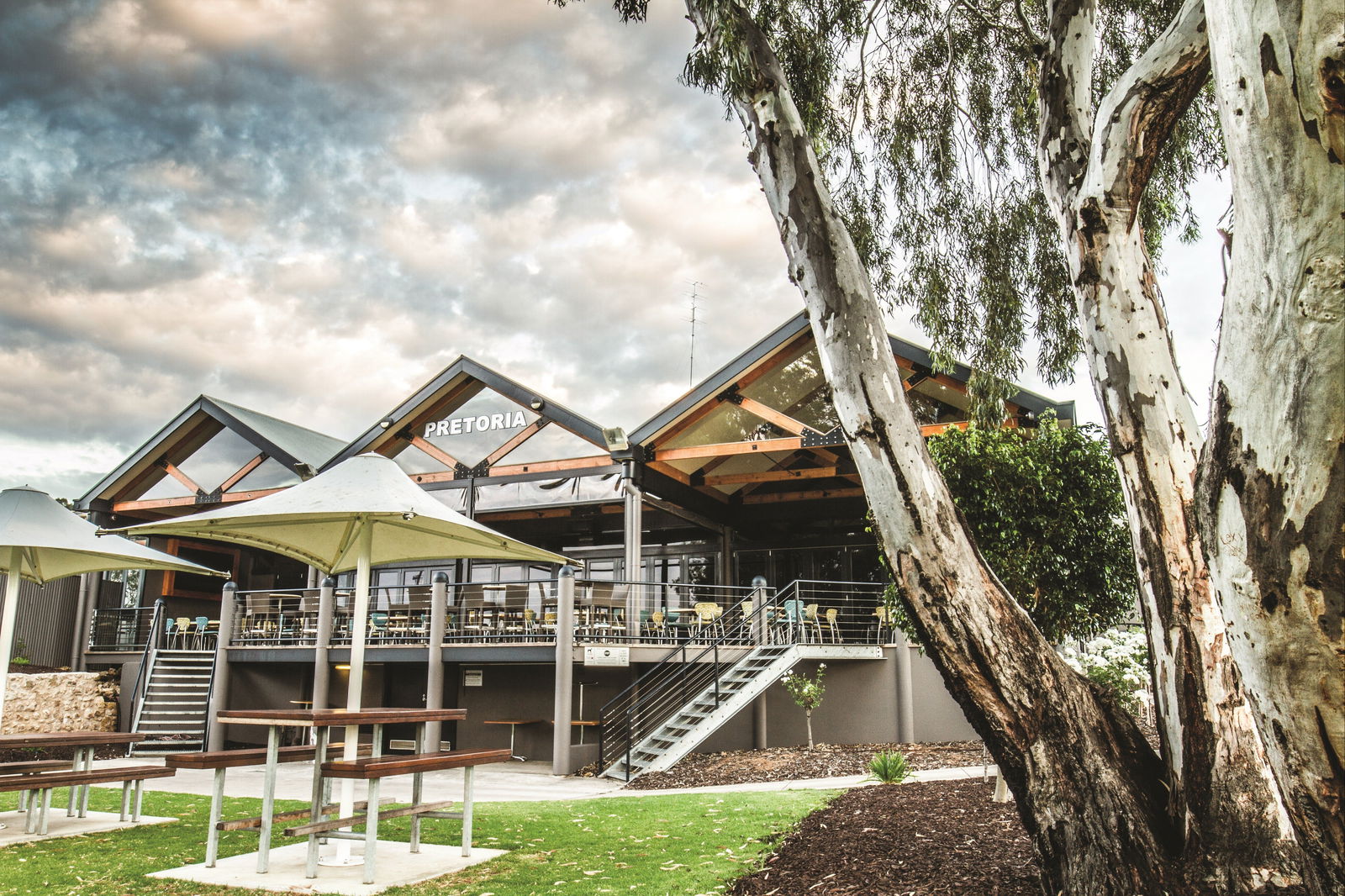 Lake Carlet SA Restaurant Gold Coast