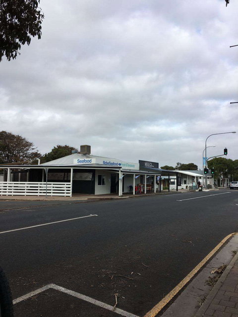 Robe Fresh Seafood & Takeaway - Restaurant Gold Coast 0