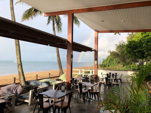 Enzo's On The Beach - Restaurant Gold Coast 0