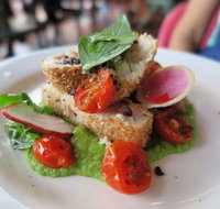 The Bassendean Hotel - Restaurant Gold Coast