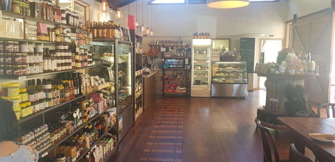 Hunter & Barrel - Restaurant Gold Coast 0