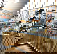 Mr  Mrs Banh Mi - Restaurant Gold Coast