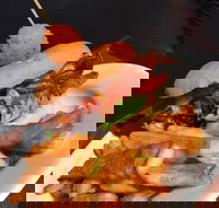 The Commercial Hotel - Restaurant Gold Coast