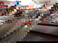 Tsuki Cafe