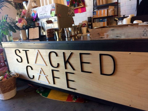 Stacked Cafe - Restaurant Gold Coast 0