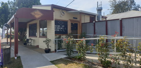 The West End Store Wauchope - Restaurant Gold Coast 0