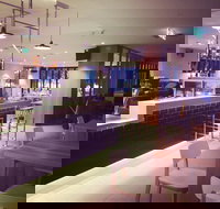 Beach House Hotel - Restaurant Gold Coast