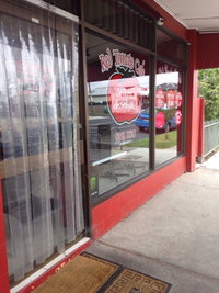 Red Tomato Cafe