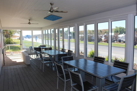 Bill's Bar - Ningaloo Coral Bay - Restaurant Gold Coast 1