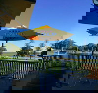 Straddie Sharks All Sports Club - Restaurant Gold Coast