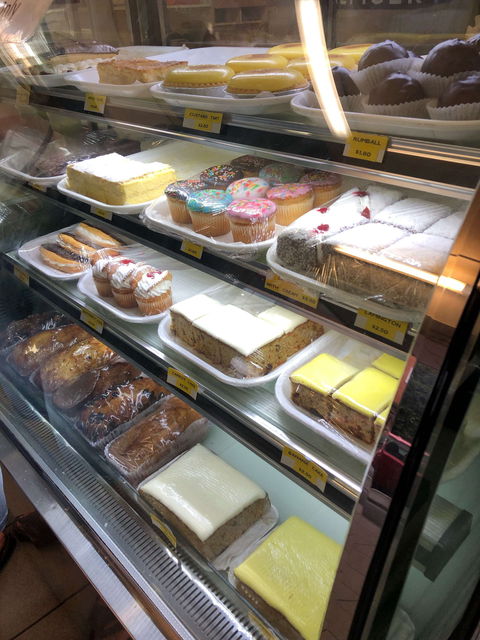 Brenda's Bakery - Restaurant Gold Coast 0