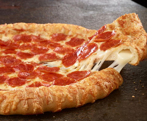 Pizza Hut - Wynnum - Restaurant Gold Coast 0