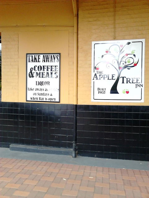 The Apple Tree Inn - Restaurant Gold Coast 4
