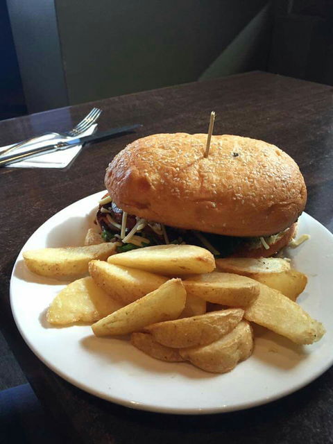 The Apple Tree Inn - Restaurant Gold Coast 7
