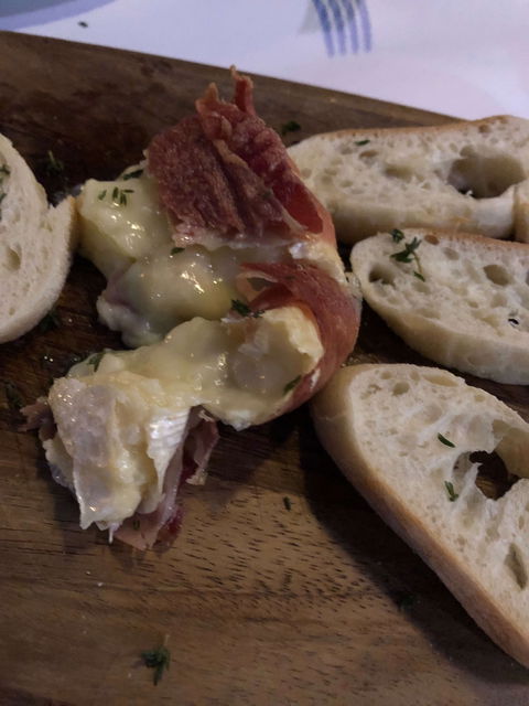 L'Isle De France Sur Mer French Restaurant - Restaurant Gold Coast 0