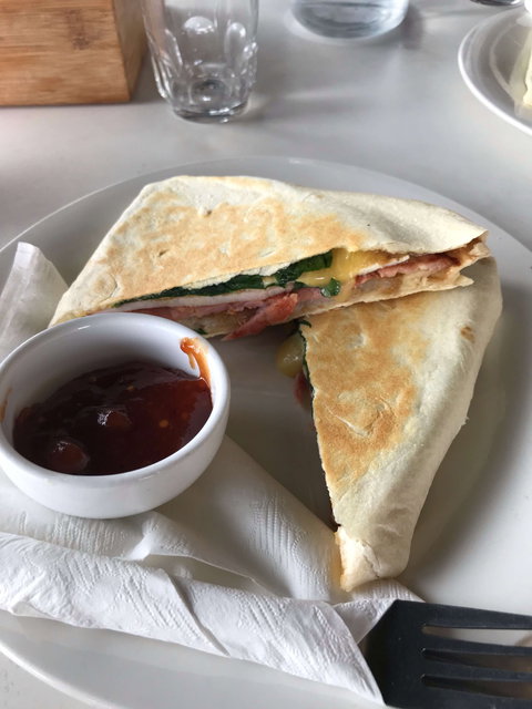 Monty’s Cafe - Restaurant Gold Coast 0