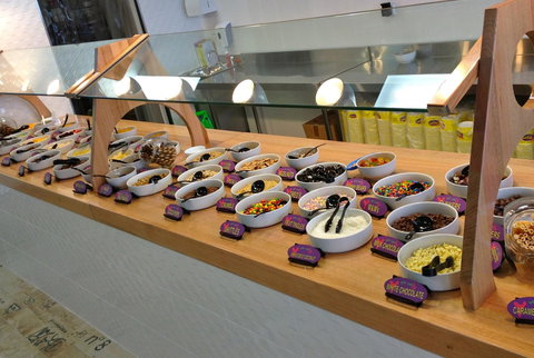 Yo-Yo Yogurt Factory - Burwood East - Restaurant Gold Coast 0