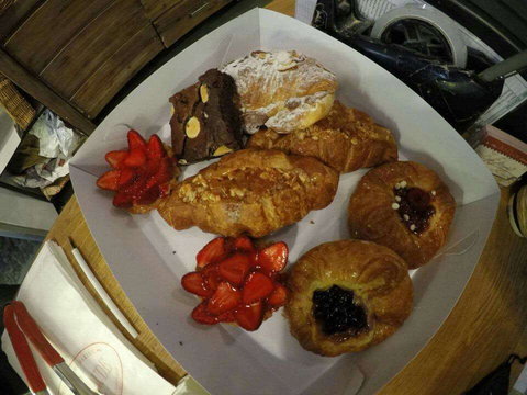 Chez Jean-Claude Patisserie - Restaurant Gold Coast 0