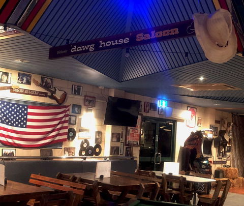 Cadillacs Bar And Grill - Restaurant Gold Coast 0