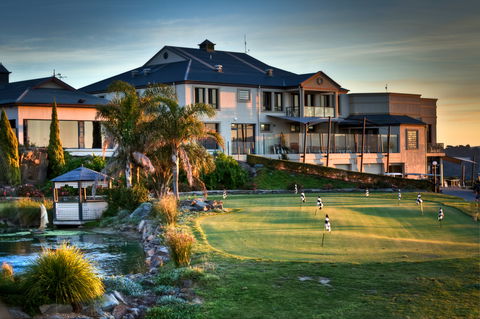 Baudins Restaurant At McCracken Country Club - Restaurant Gold Coast 0