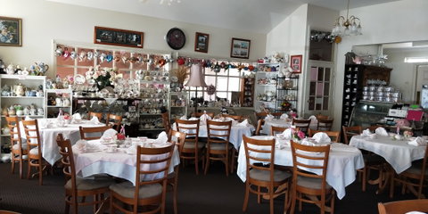 Moments &  Memories Tea Room - Restaurant Gold Coast 0
