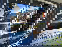 Hollisdale Takeaway and Hollisdale Restaurant Gold Coast Restaurant Gold Coast
