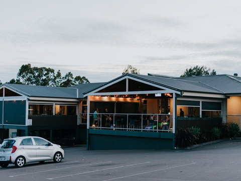 The George Tavern Greenhills - Restaurant Gold Coast 1