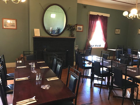 Taralga Hotel Bistro - Restaurant Gold Coast 1