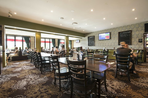 Irish Finnegans - Thuringowa Central - Restaurant Gold Coast 0