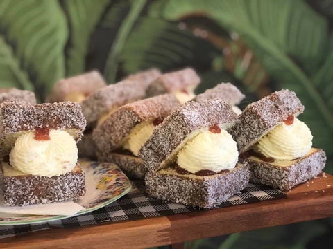 Royal George Hotel - Restaurant Gold Coast 0