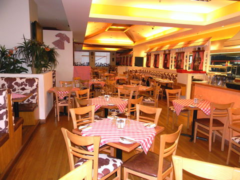 Austrian Schnitzelhaus Erina - Restaurant Gold Coast 2