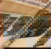 Macs Oven Foods - Restaurant Gold Coast