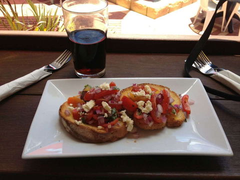 Southerlys Harbour View Bar & Restaurant - Restaurant Gold Coast 0