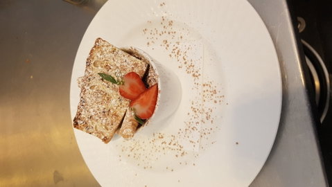 Three Little Pigs - Bar And Bistro - Restaurant Gold Coast 2